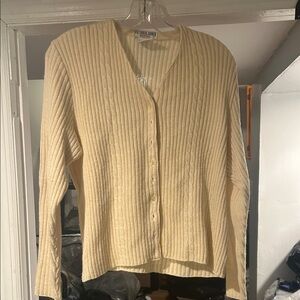 Victoria‎ Jones Woman Cream Ribbed Cardigan
